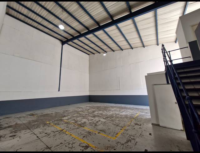 233M² FACTORY TO LET IN JET PARK